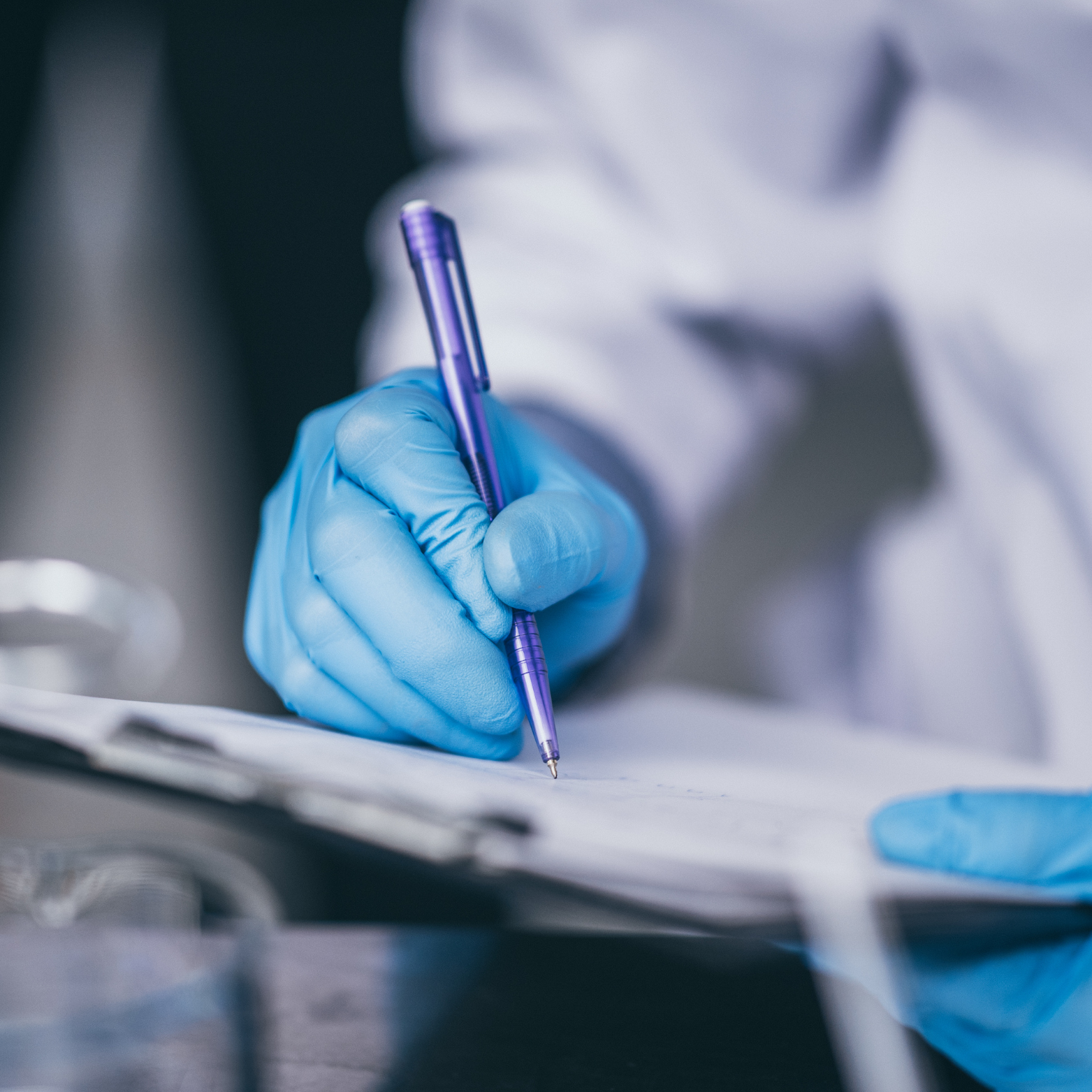 Medical devices undergoing mandatory clinical investigations as part of the CE marking process under the MDR.