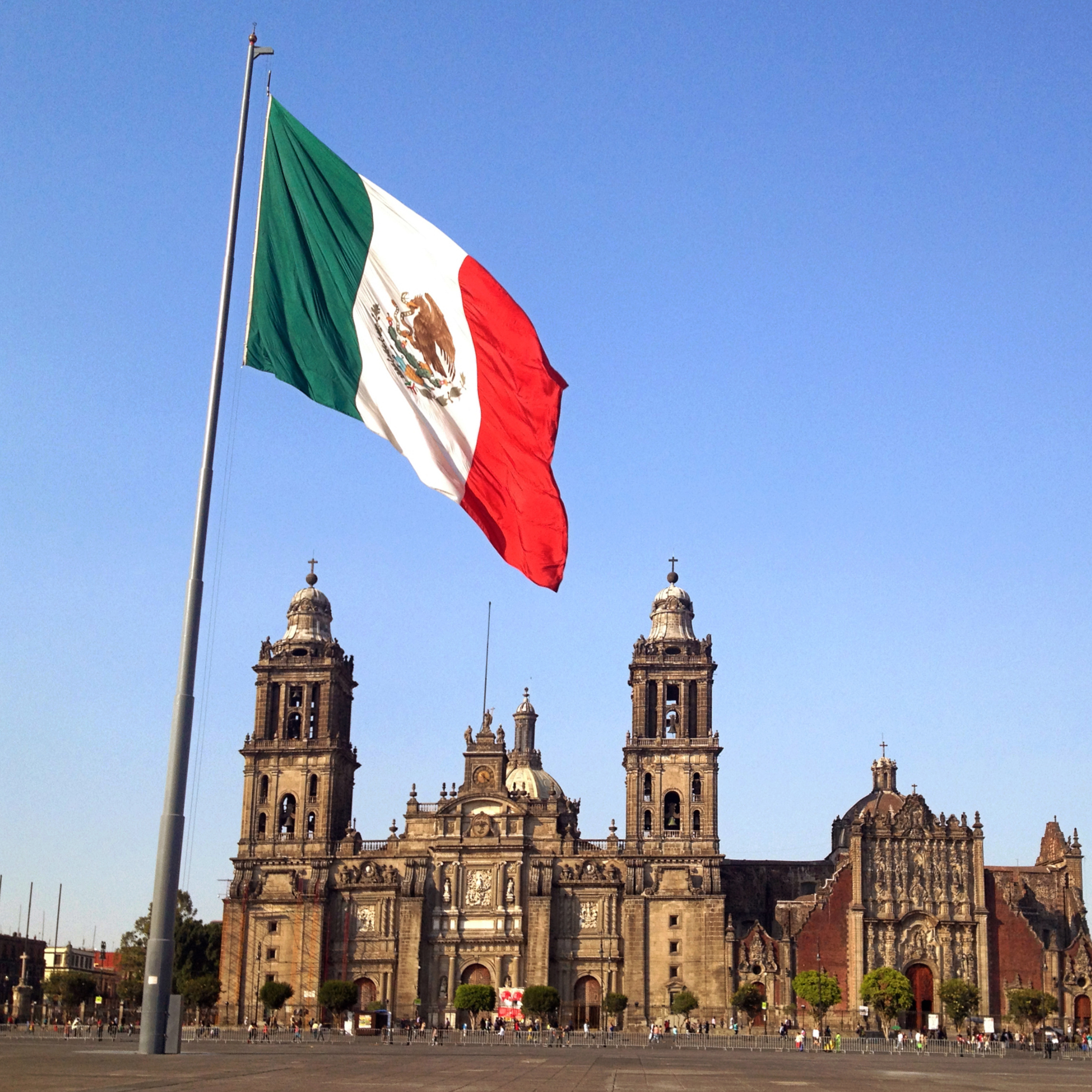 COFEPRIS expands international recognition to accept approvals from trusted authorities such as FDA, EMA, and WHO.