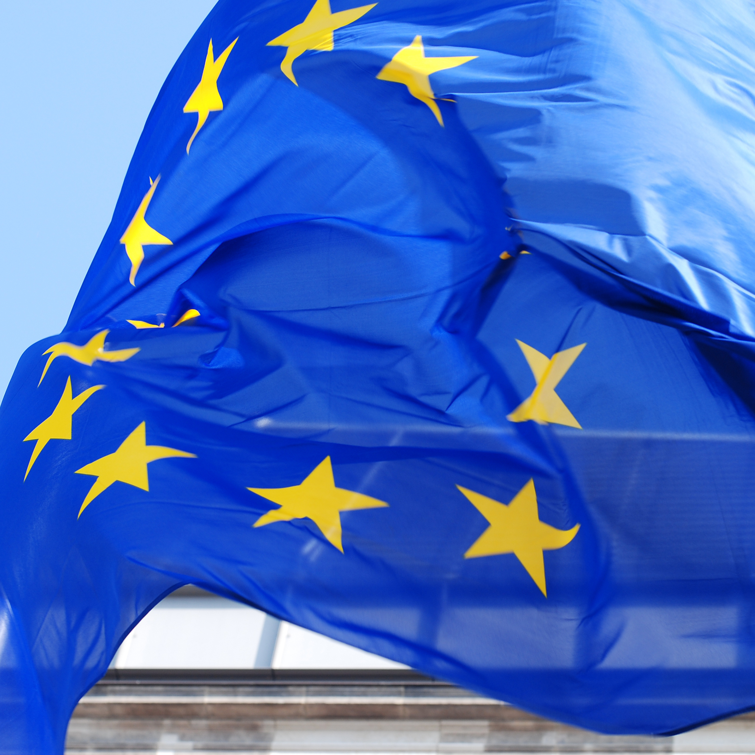 Discover key dates and guidance from MDCG 2025-7 on Master UDI-DI implementation for Class I/II devices.