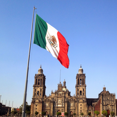 Avoid costly COFEPRIS submission mistakes when registering medical devices in Mexico.
